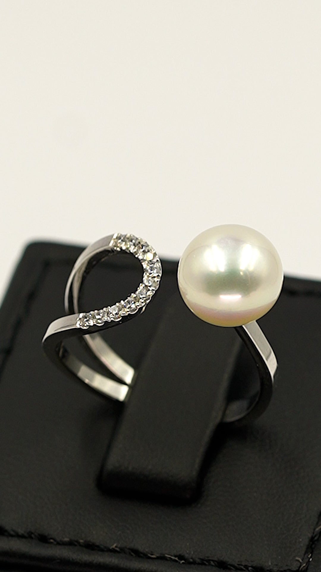 Moonlit Pearl Sonata Ring