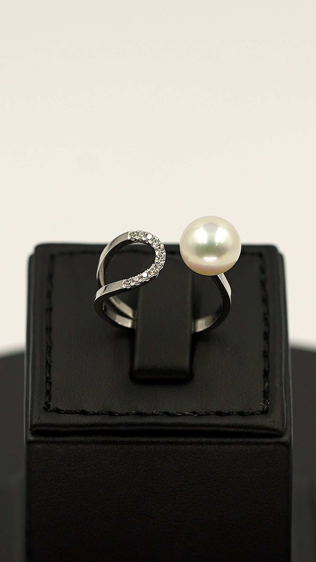 Moonlit Pearl Sonata Ring