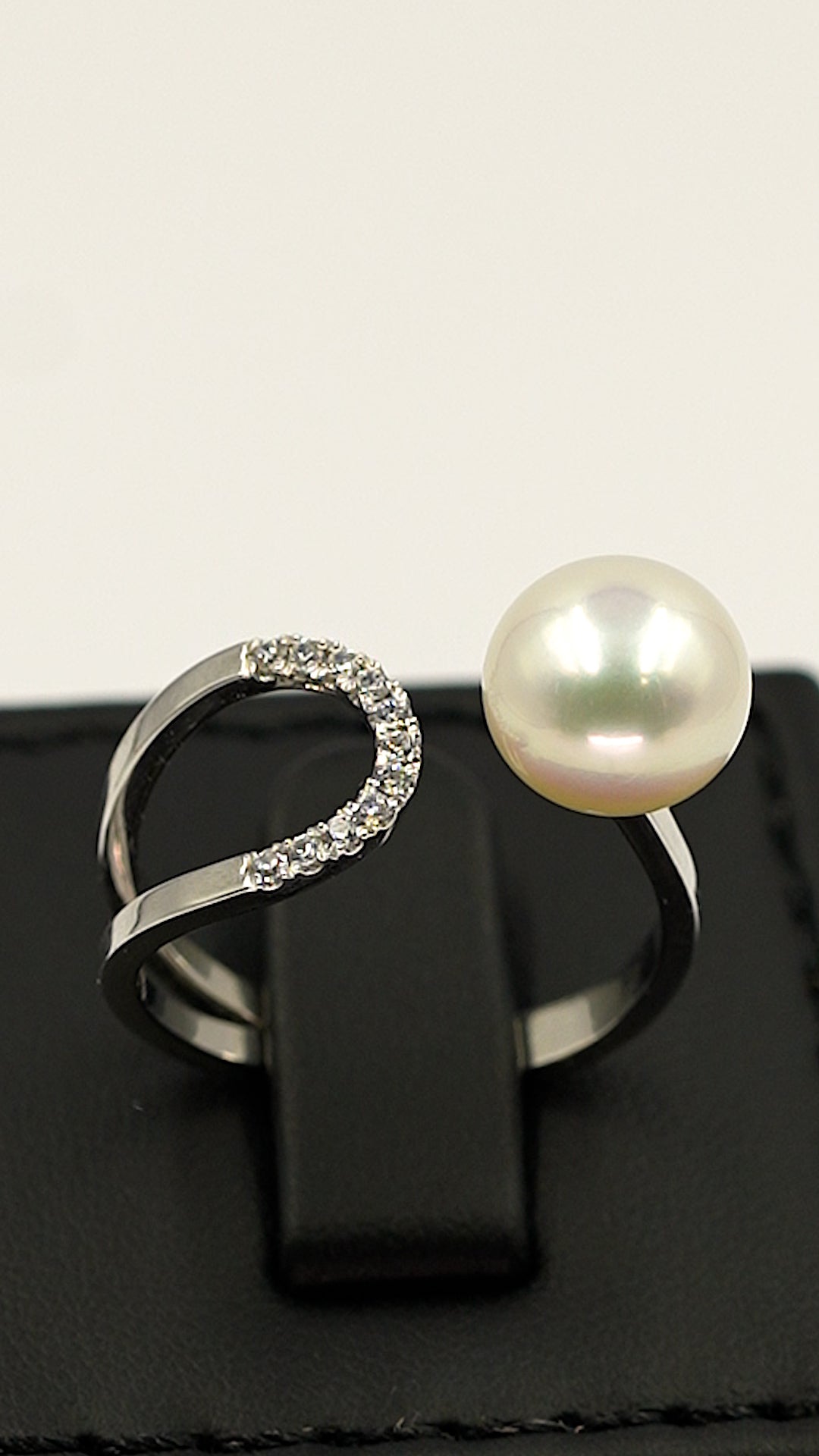 Moonlit Pearl Sonata Ring